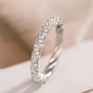 Twisted Rope Zircon Ring – Y2K Stackable Pinky Ring for Women & Couples, Trendy Everyday Jewelry Gift