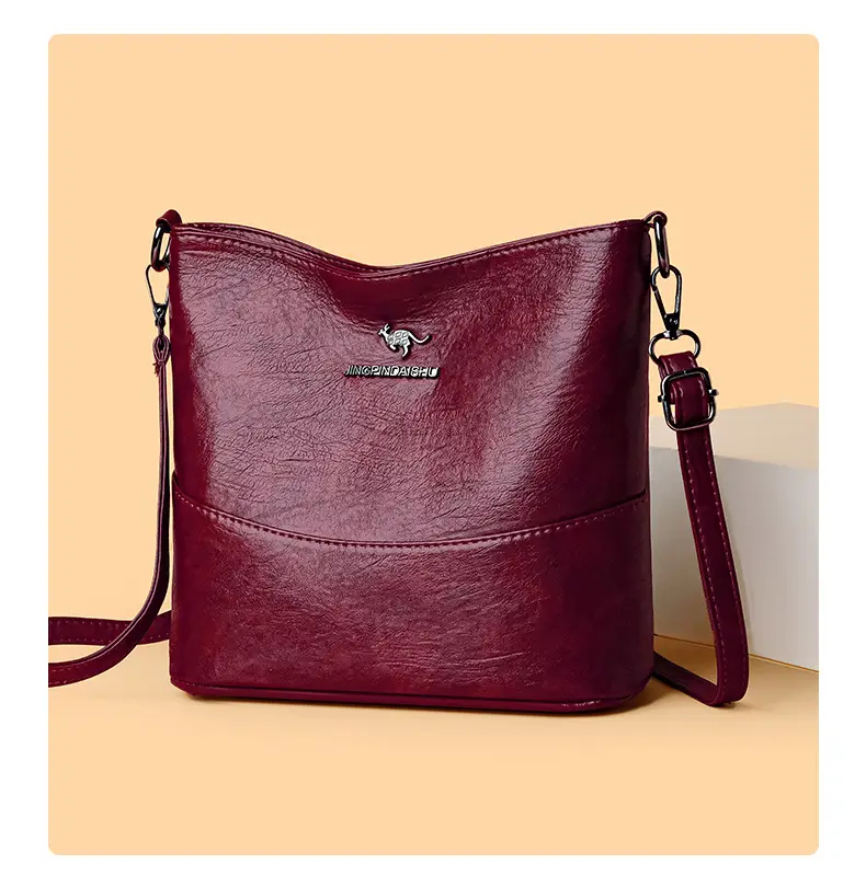 Soft Leather Messenger Pocket Large Capacity Shoulder Bag Simple And Trendy Retro Pocket, Zipper Closure, Handbag for Work, Travel