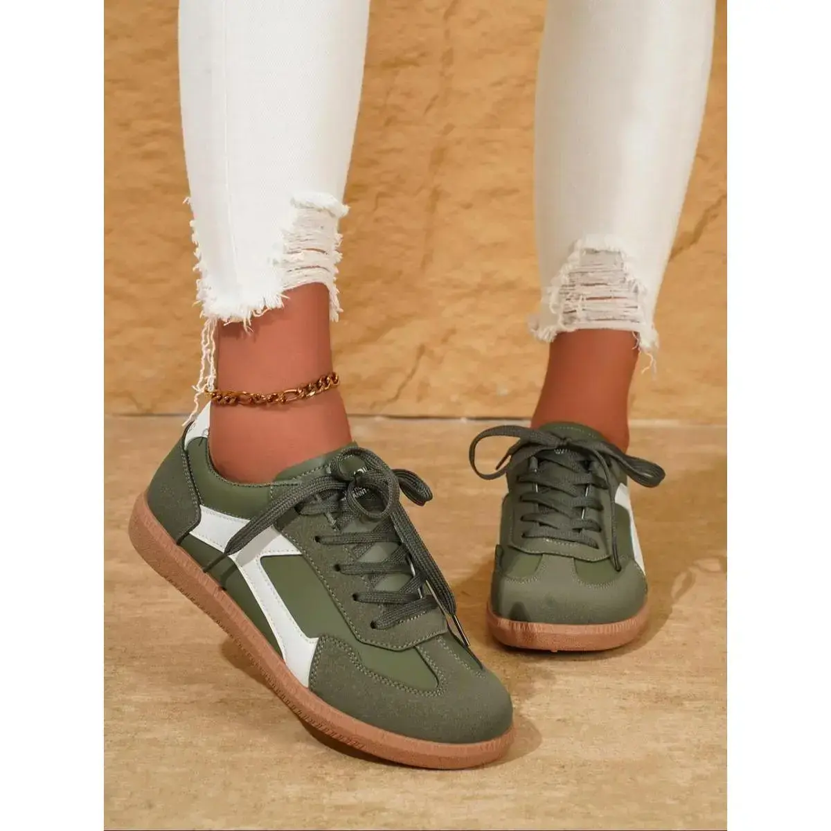 Women's Fashionable Lace Up Low Top Sneakers, Casual Comfortable Sports Shoes for Daily Wear, Female All-match Round Toe Shoes for Daily Wear Women's Fashionable Lace Up Low Top Sneakers, Casual Comfortable Sports Shoes for Daily Wear, Female All-match Round Toe Shoes for Daily Wear