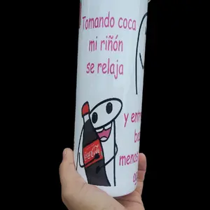Tomando coca- 20oz Custom Tumbler Bottle