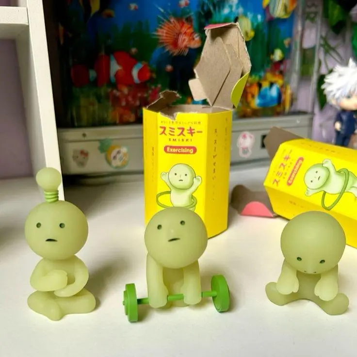 Smiski Exercising Series Blind Box Mini Figure – Glow in the Dark Kawaii Collectible for Phone, Laptop & Desk Decor, Mystery Surprise Gift
