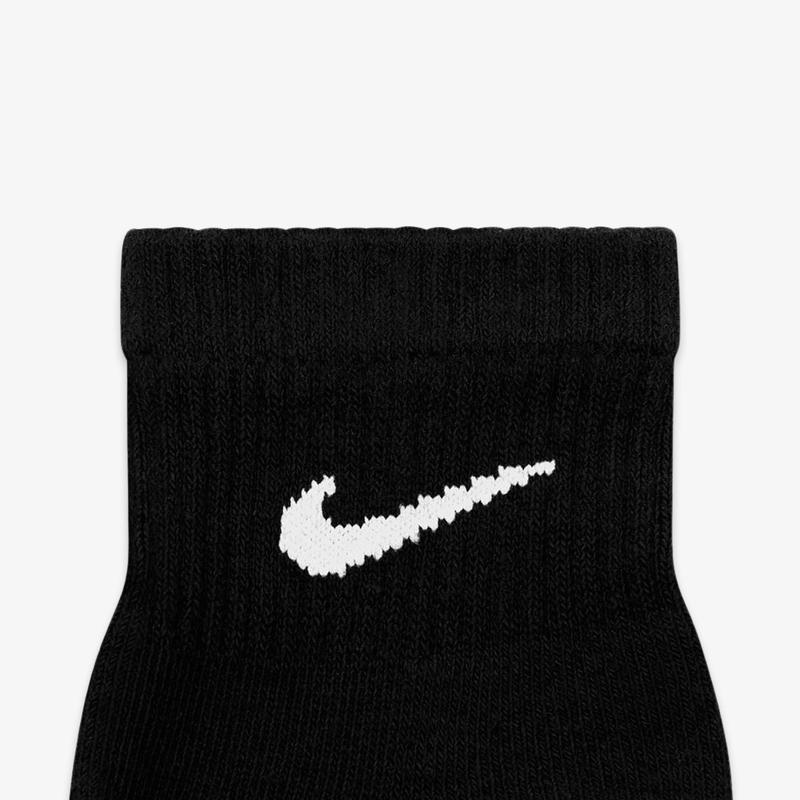 Nike Dri-FIT Everyday Plus Cushioned Mid Training Quarter Ankle Socks (6 Pack) Black SX6899-010 Comfortable Comfy Cozy Cotton Unisex for Mens Womens GS Kids Young Junior Holiday Christmas Gift Stocking Stuffer