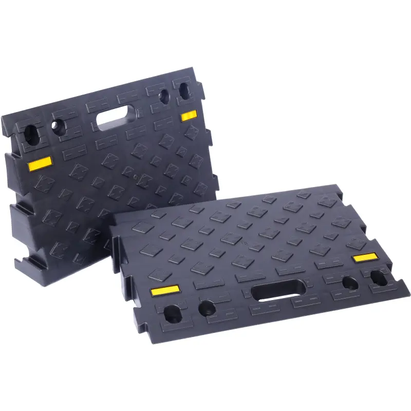 4" high 2-Piece Portable Automotive Curb Ramp, Heavy-Duty Plastic Threshold Ramp Track Interlocking Step Ramp Structure 6600 Lbs Load Capacity for Cars, Wheelchairs, Bikes, Motorcycles    RR