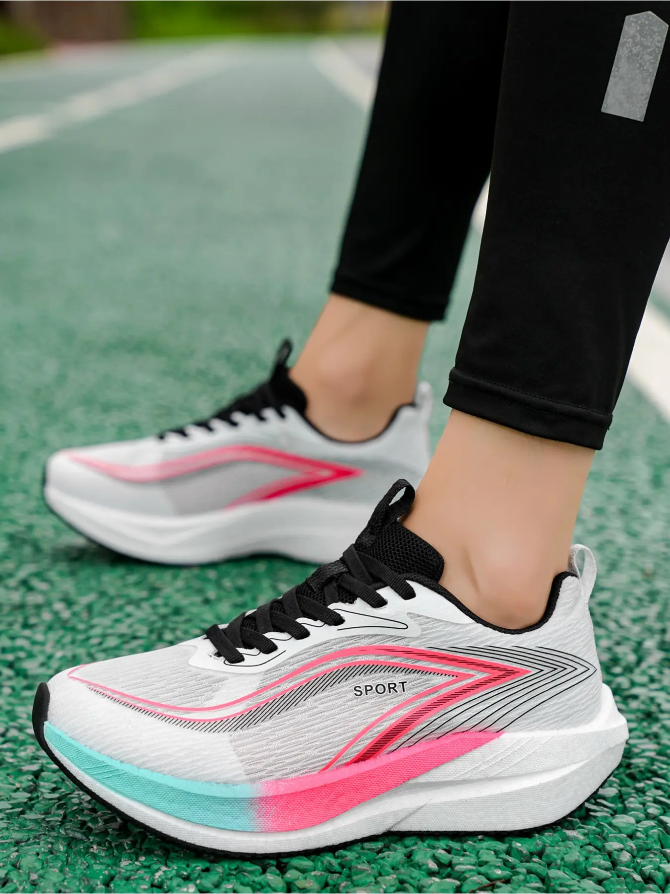 Men's Gradient Breathable Flyknit Sneakers, Fashion Running Sneakers, Shock-Absorbent & Lightweight Trendy Running Shoes, Suitable for Daily Casual Wear, Athletic Running Shoes
