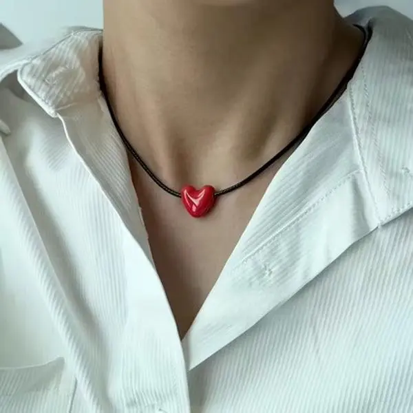 Eye-catching Red Heart Pendant Necklace Adjustable Black Cord Chain for Women Men Minimalist Casual Daily Wear Statement Jewelry Valentine's Day Anniversary Birthday Gift Fashion Accessory