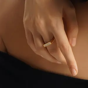 LG031 Eternal Band Ring