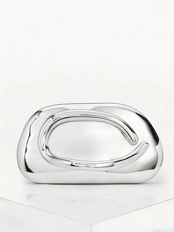 Women Shiny Silver Metallic Hard Shell Evening Clutch Bag, Shoulder Crossbody Party Box Bag, Oval Shape Handbag with 3D Cutout Ring Handle, Detachable Silver Chain Strap Purse, Elegant Formal Accessory for Prom, Wedding, Cocktail Party and Night Events