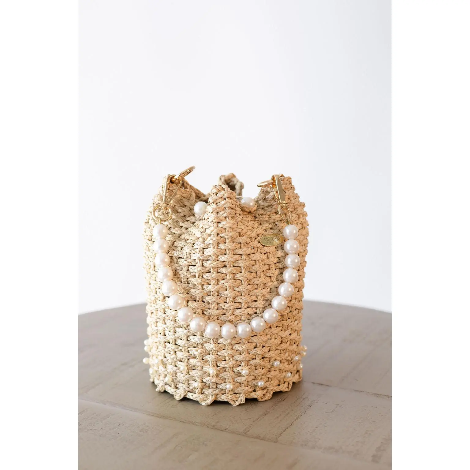 Pearl Bucket Clutch
