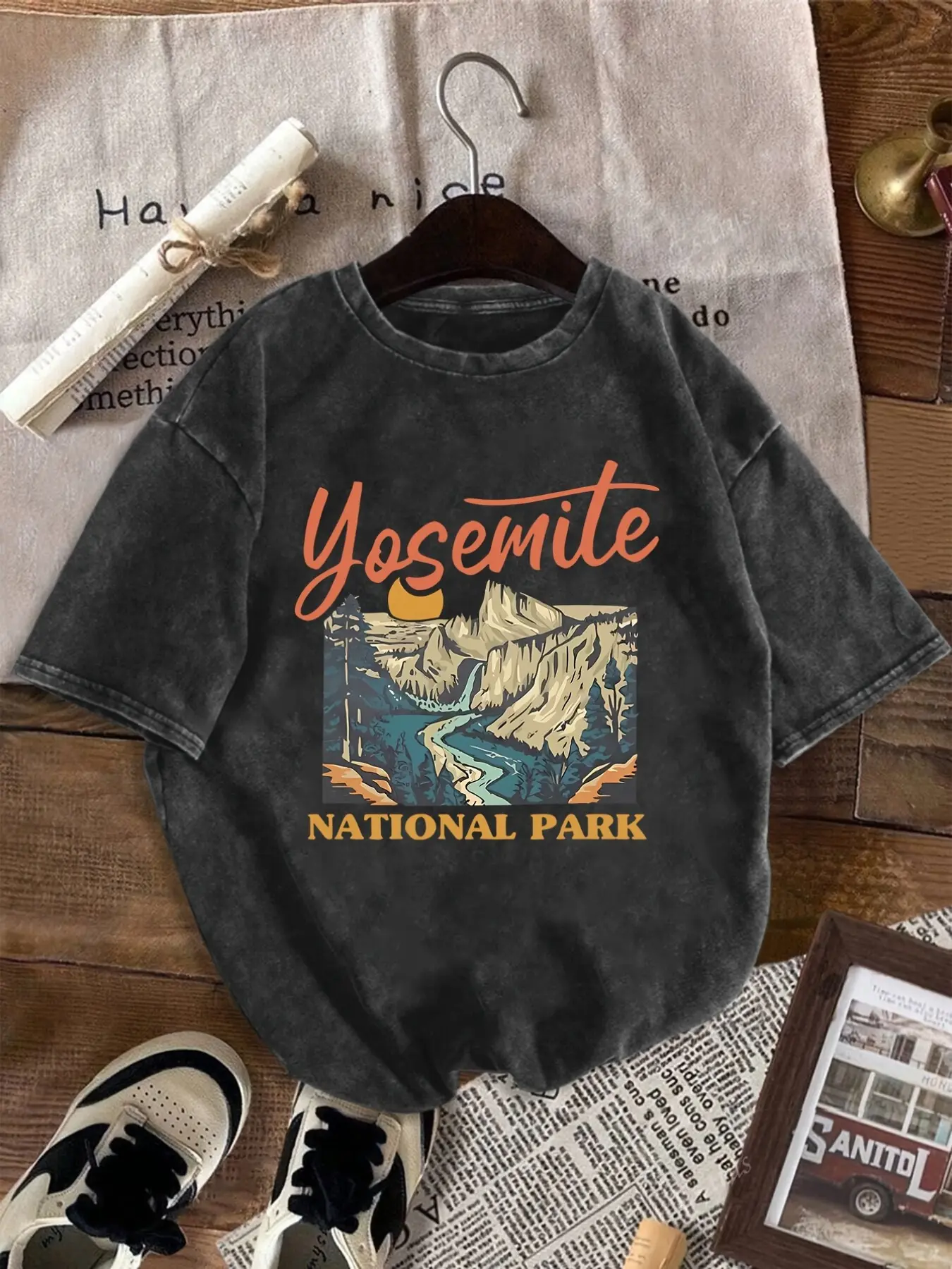 Women's Classic Seamless Ribbed Shortsleeve T-Shirt - Retro Casual Daily Washed, Round Neck, Yosemite National Park Printed Clothes
