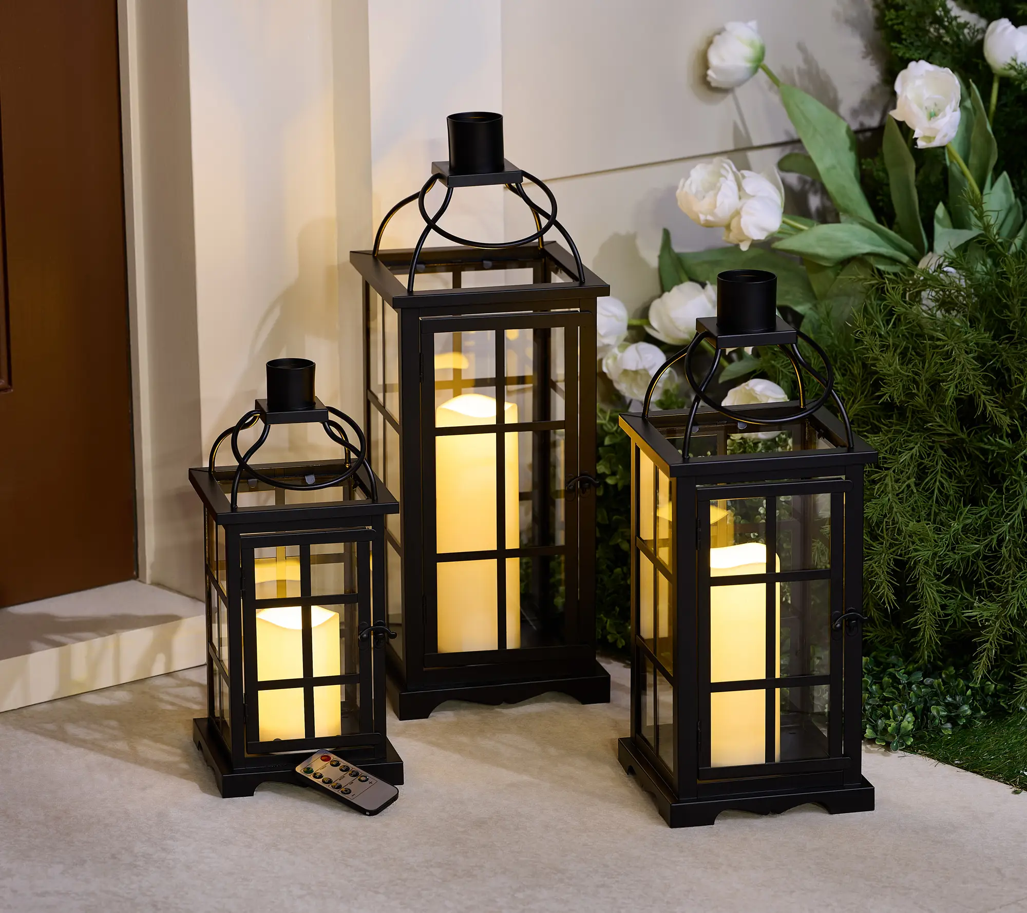 Hotel du Cobb Set of 3 Lanterns with LED Candles and Remote