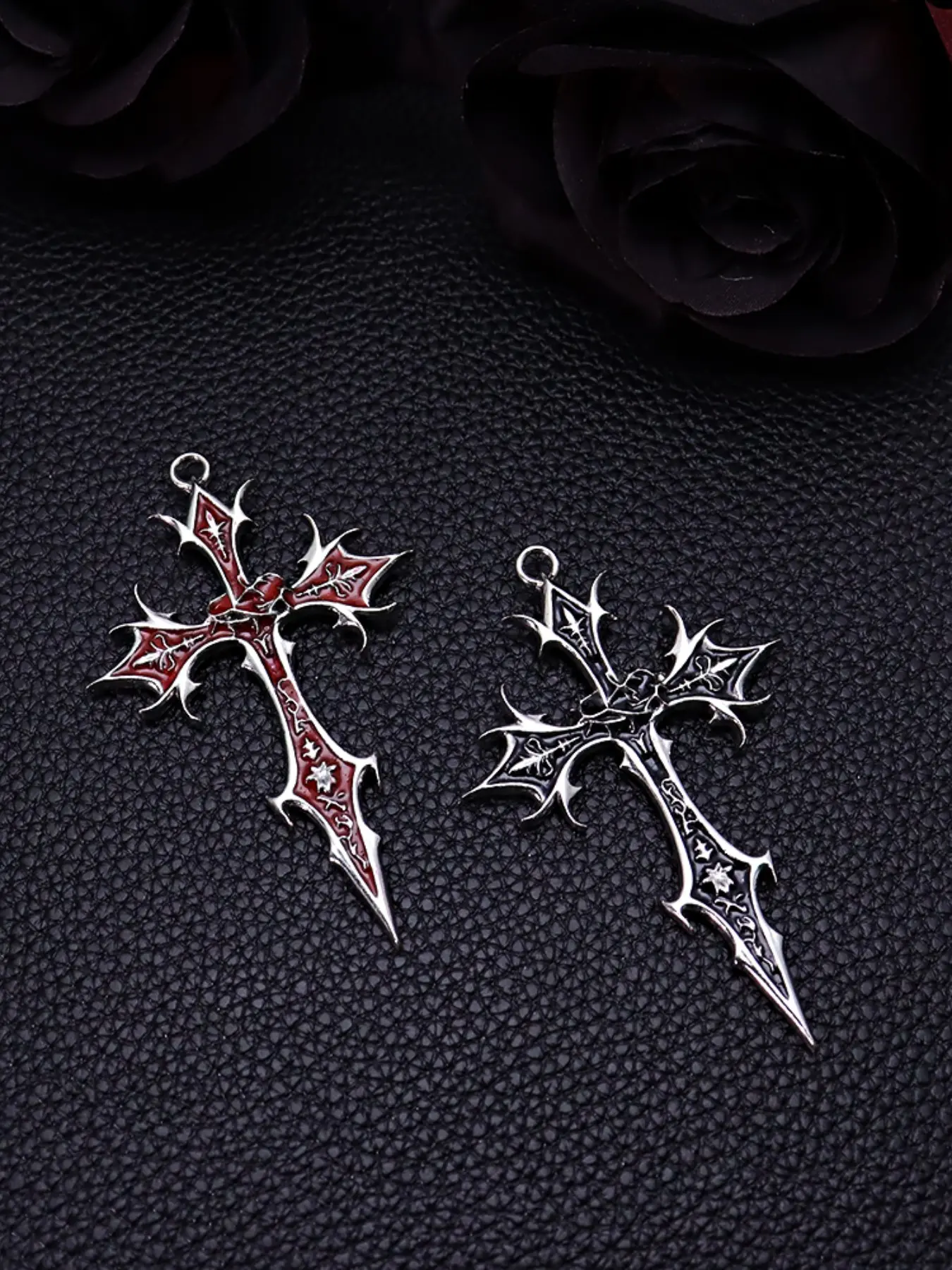 2 Pcs Vintage Thorn Rose Inverted Cross Pendant Charm, Zinc Alloy, Gothic Punk Jewelry, Unisex, Perfect Gift for Him, Unique Fashion Accessory