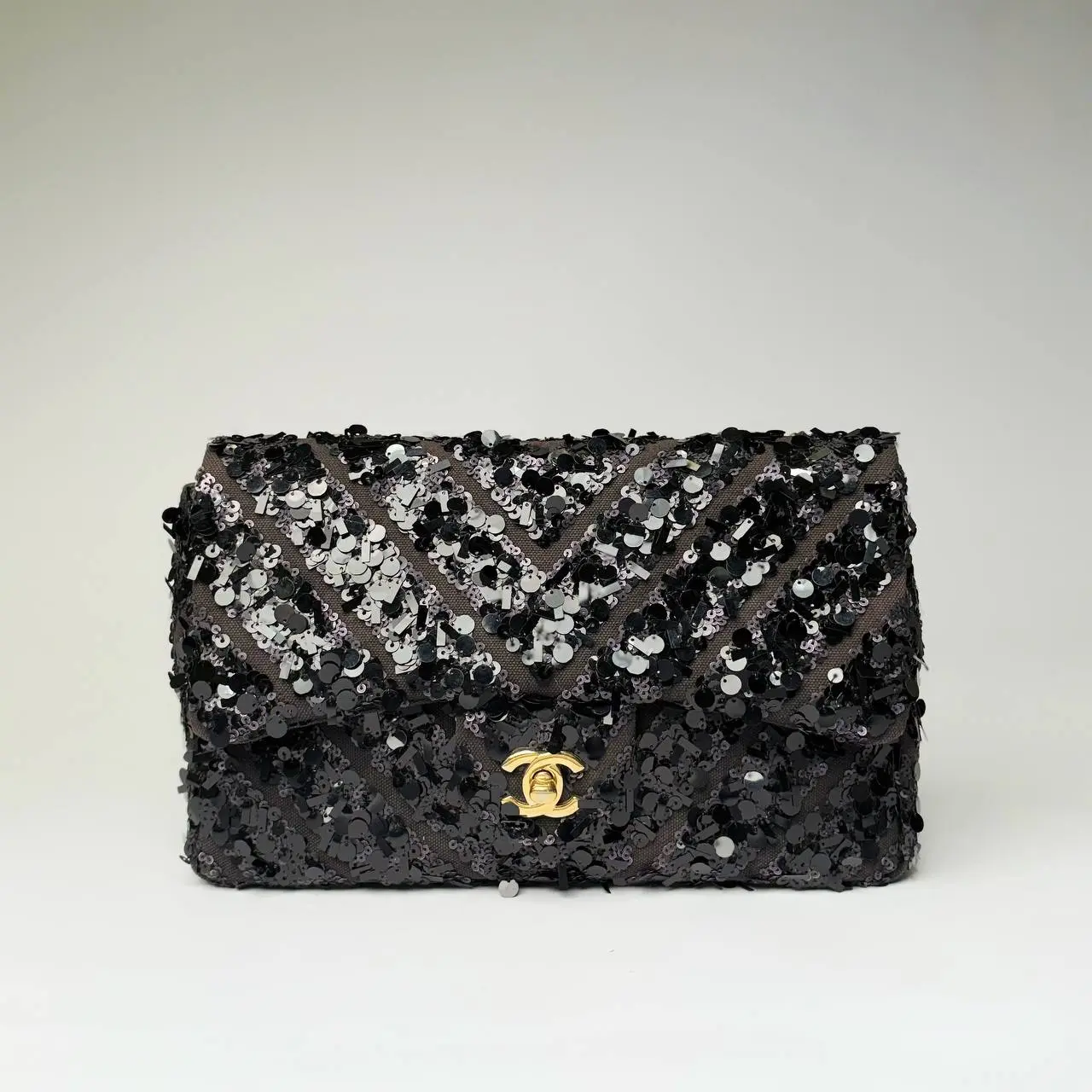 Pre-owned CHANEL X Shoulder bags Classic Flap Sequin CC Turnlock Black 2609270002 Sold as is. All sales are final