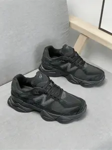 Four-Season Versatile Casual Running Shoes, Soft Textile Upper, Low Top Patchwork Design, Medium Width, All Seasons Comfort