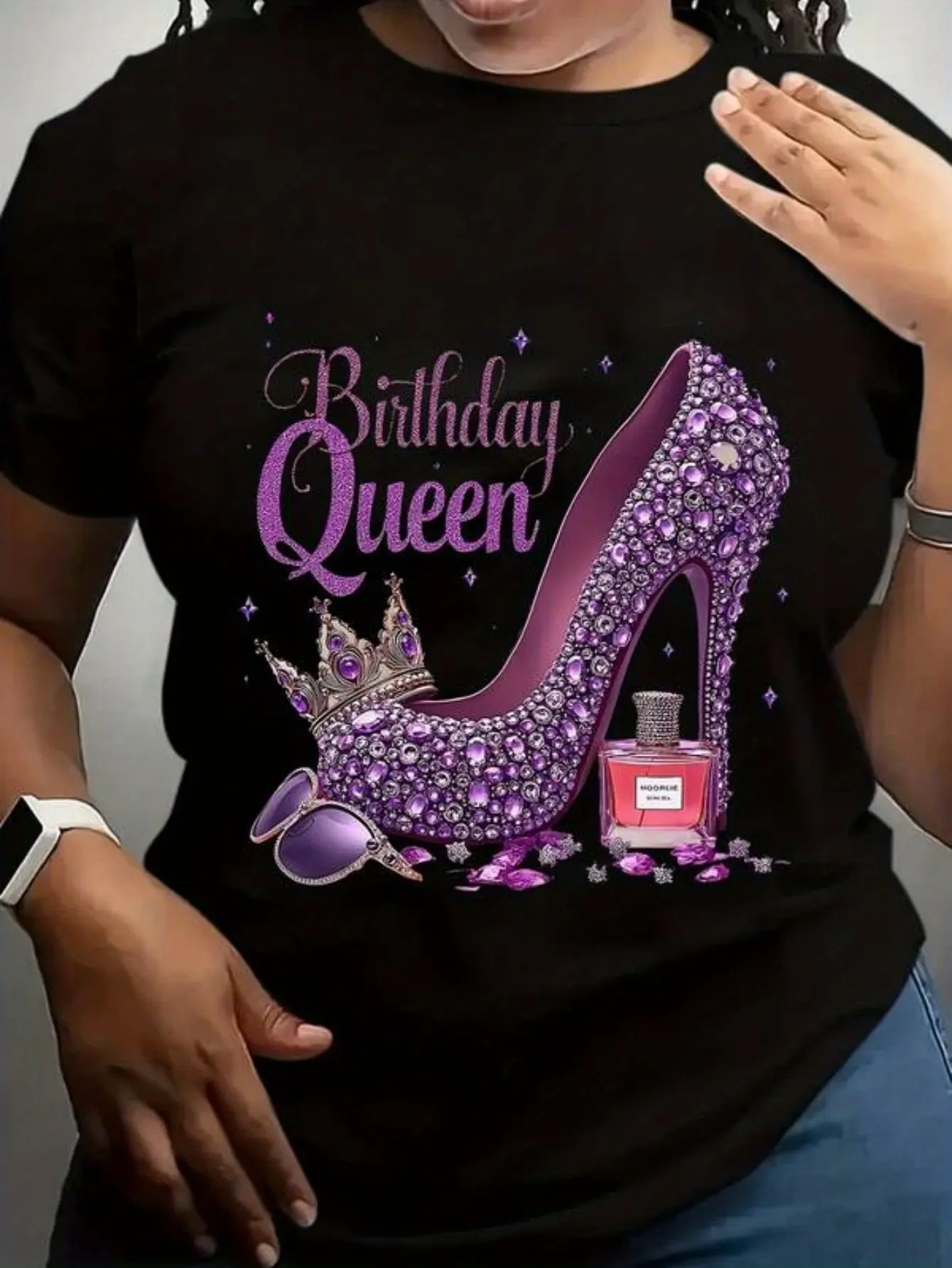 Unisex Cotton Casual Streetwear Tee - Women's Birthday Queen Graphic, Sparkling High-Heel Shoe, Crown Design, Glittery Lettering, Smooth Soft Breathable Lightweight Round Neck Short-Sleeve Tshirt for Birthdays, Party Outfits (Playful T-Shirts)