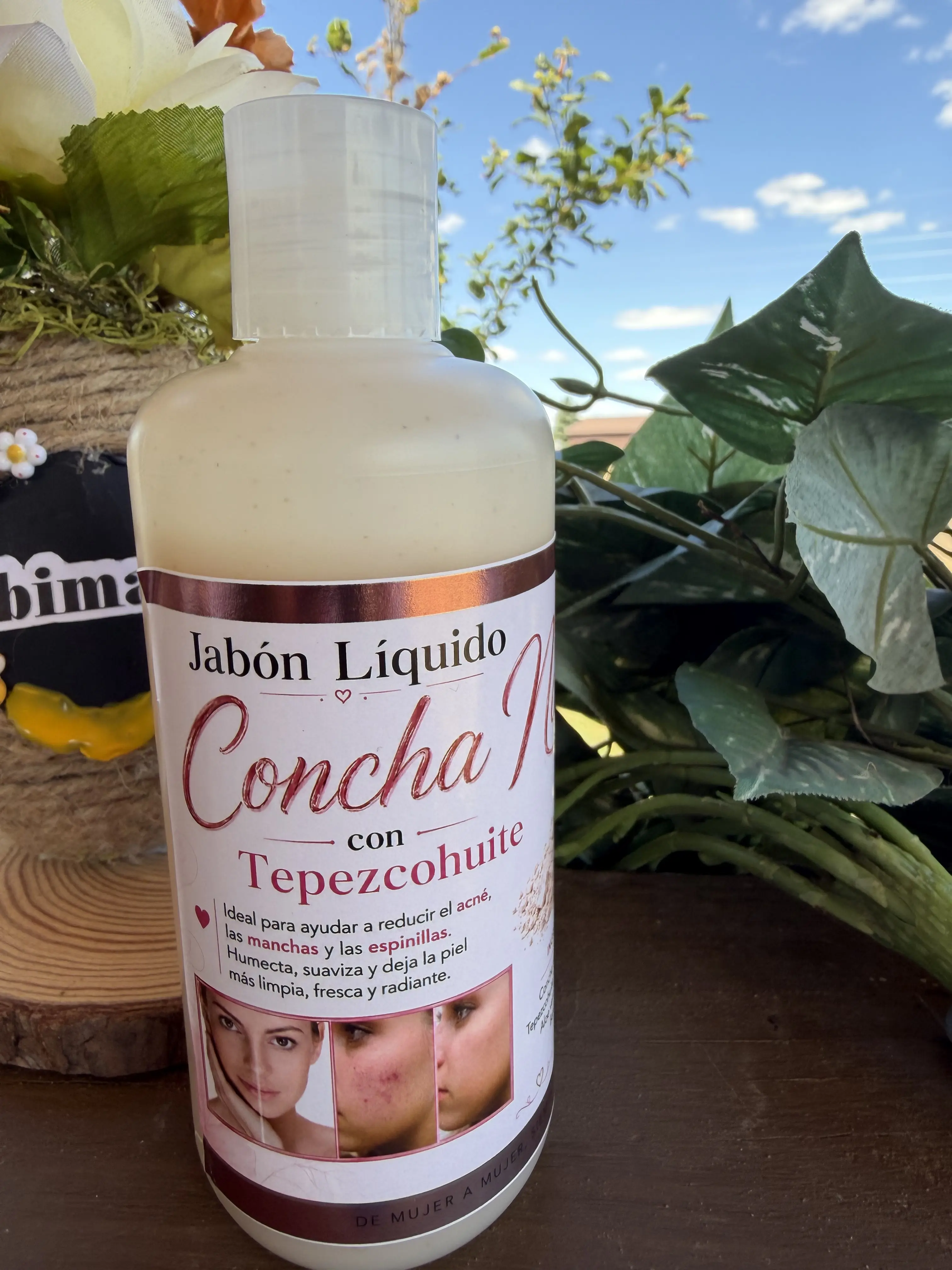 Liquid Soap -Concha Nacar con Tepezcohuite- For Fresh, Clean, and Radiant Skin.