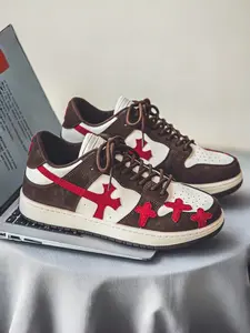 1 Pair of Unique Men's Cross Patch Leather Outdoor Skate Shoes | American Street Style | Suede Patchwork Upper + Cross Patch Details + Anti-Slip Rubber Sole | Daily Outings/Skate Wear, Must-Have Versatile Unique Shoes for Trendsetters Skateboarding Shoes