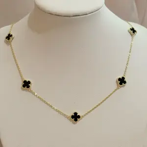 five-flower necklace (7mm)
