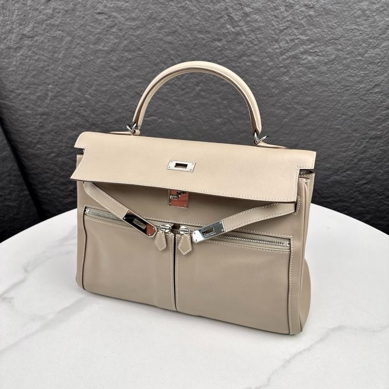 Pre-owned HERMÈS Leather tote bags Hermes Lakis Kelly 35 Swift 1F Argile (mk103771)