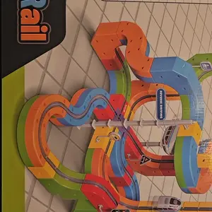 Clickrail Kit Train Électrique Flexible 51/81/118 Pièces - Rails Magnétiques 3D Défiant La Gravité