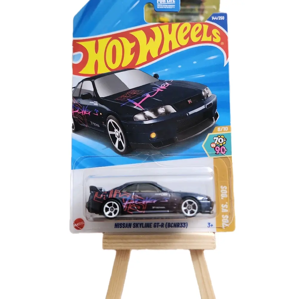 Hotwheels nissan skyline GTR black neon