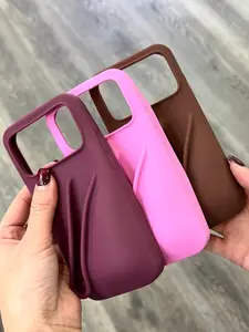 Smartphone lip gloss case holder