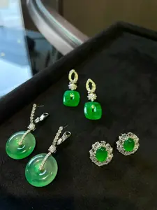 Fashion accessories - imitation jewelry and accessories - bracelets and bracelets. Men and women can wear it.
