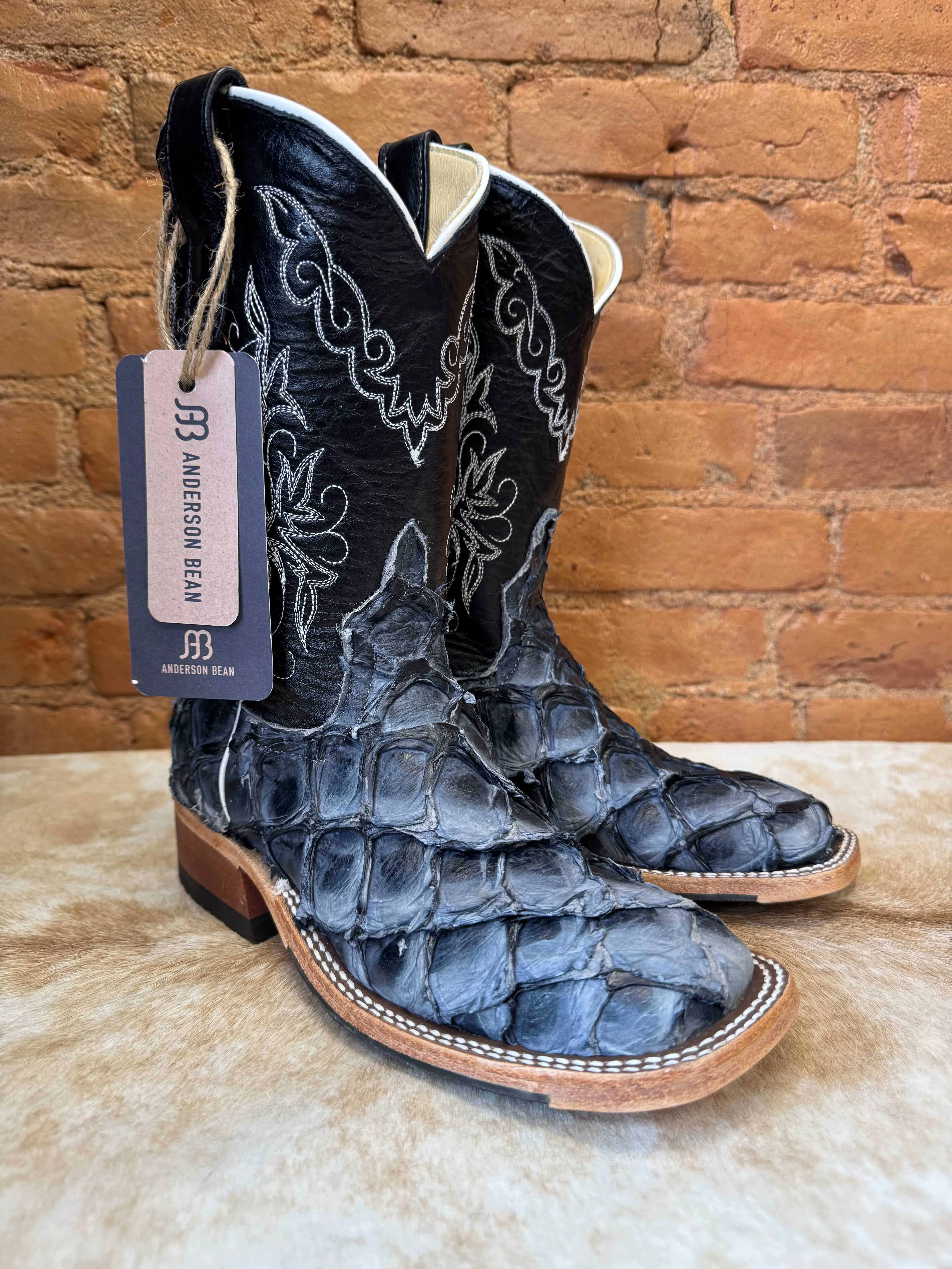 Anderson Bean Women's Navy Big Bass Arapaima & Carbon Blue Milan Square Toe Cowgirl Boots 335358