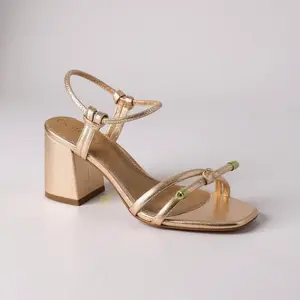 Low heels with a delicate and comfortable style Shoes