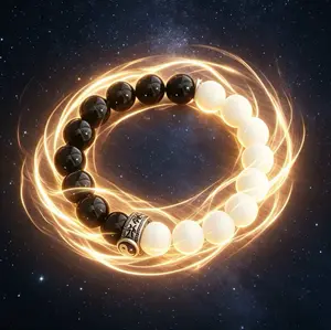 Black & White Tai Chi Bagua Bracelet for Men and Women - Symbolizes attracting wealth, bringing blessings, and safeguarding peace.