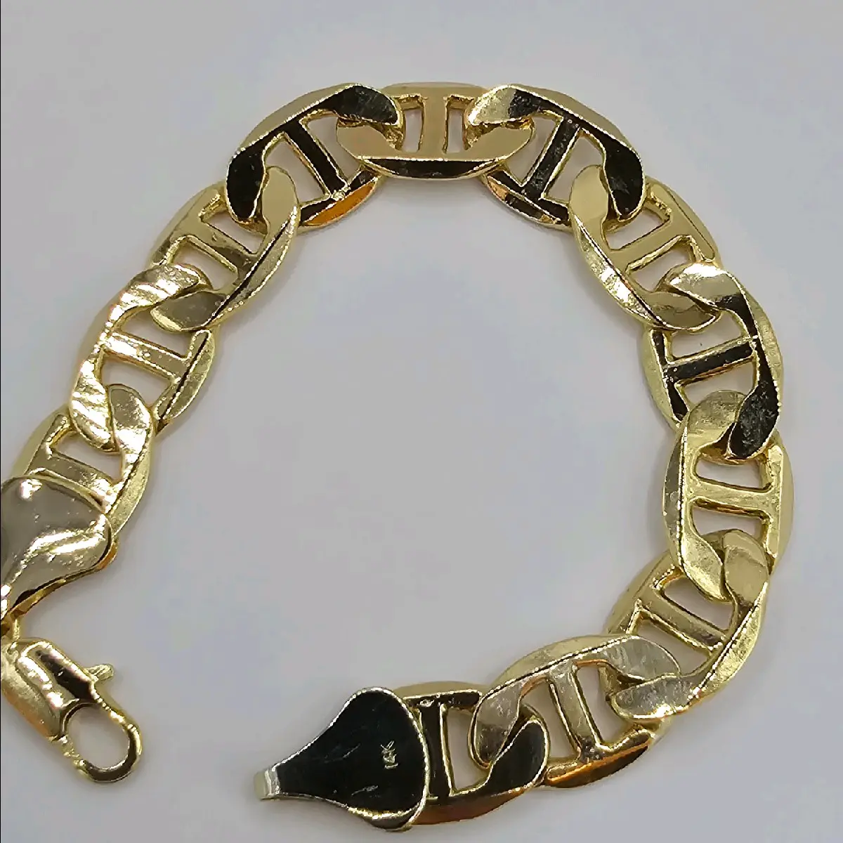 bracelet fashion style gold-plated 7 ½ inches long stamp unisex