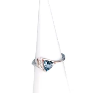 Blue Kyanite & CZ Silver ring size 6