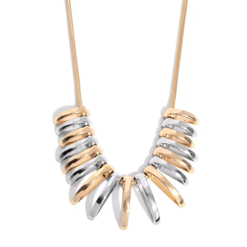 Chasing Chic Paparazzi Accessories