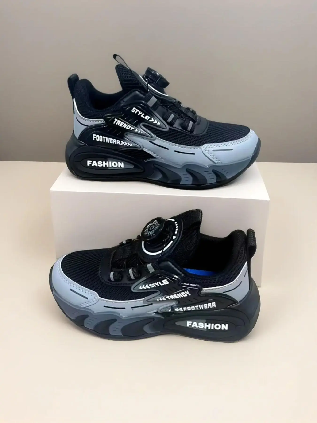 Children's low-top sports shoes, Kids Shoes, Trainer Shoes, mesh casual running shoes, anti-slip breathable and comfortable boys' and girls' Colorblock Sneakers, suitable for school activities and daily wear, ideal for all seasons