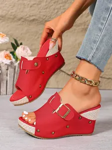 Women's Thick Sole Anti-Slip Fashion Sandals, Summer 2026 New Retro Style, Lightweight Soft Bottom, High Heel Boost, Large Size Slip-On Shoes