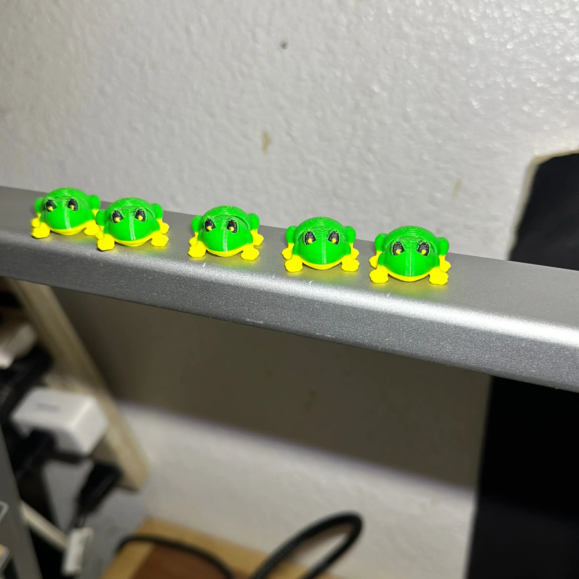 3D printed Frog Fidget Toy - Fun Stress Relief Toy - 3pack
