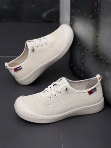 Classic Flyknit Women's Shoes, Breathable Casual Slip-On Sneakers, Round Toe Anti-Slip Daily Mom Shoes, Textile Upper, All Seasons