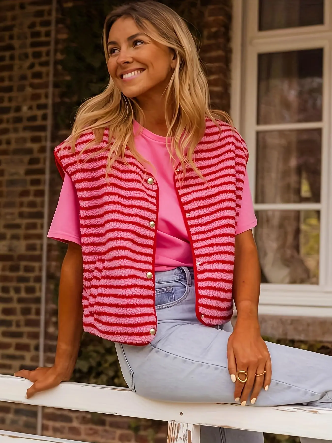 Casual women's vest, pink striped/heart pattern buttoned sleeveless cute jacket, Vacation Vest，Spring Fall Fashion Layering Gilet for Daily Wear