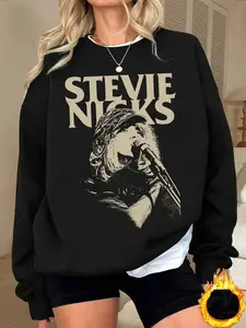 Women's Oversized Crewneck Long Sleeve Sweatshirt + "Stevie Nicks Retro Performance" Graphic Print - Music Icon Theme Design - Trendy Wear for Fans, Casual Outfits, Vintage Looks & Everyday - Perfect for Comfy Stylish Wearing
