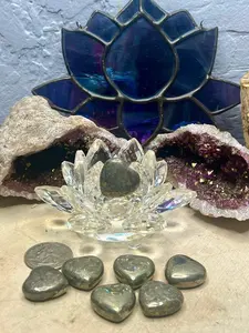 Pyrite Heart - Symbol of Wealth & Success - One Inch Size - Fools Gold - Unique Charm - Prosperity Manifestation Stone