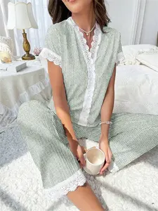 Two-Piece Set Women's Cherry Print Lace Trim Top & Pants Pyjama, Casual Comfy Short Sleeve Top & Trousers Set, Ladies Sleepwear for All Seasons
