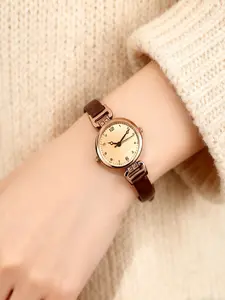 Women's Quartz Watch with Leather Strap, Casual Analog Watch, Plain Pattern, All Seasons, Button Cell Battery, Fashion Gift Watch