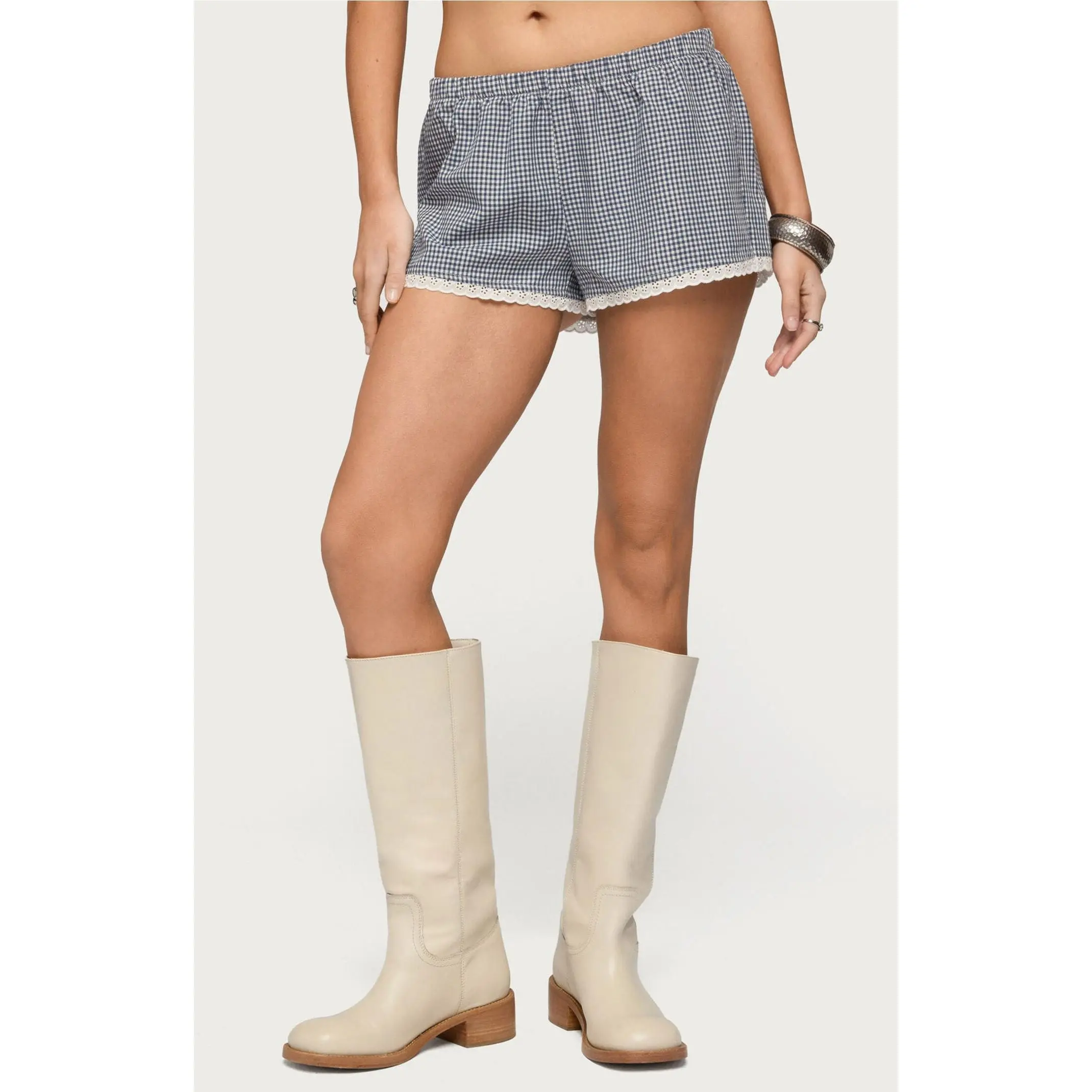 Edikted Women's Ellie Lacey Gingham Shorts