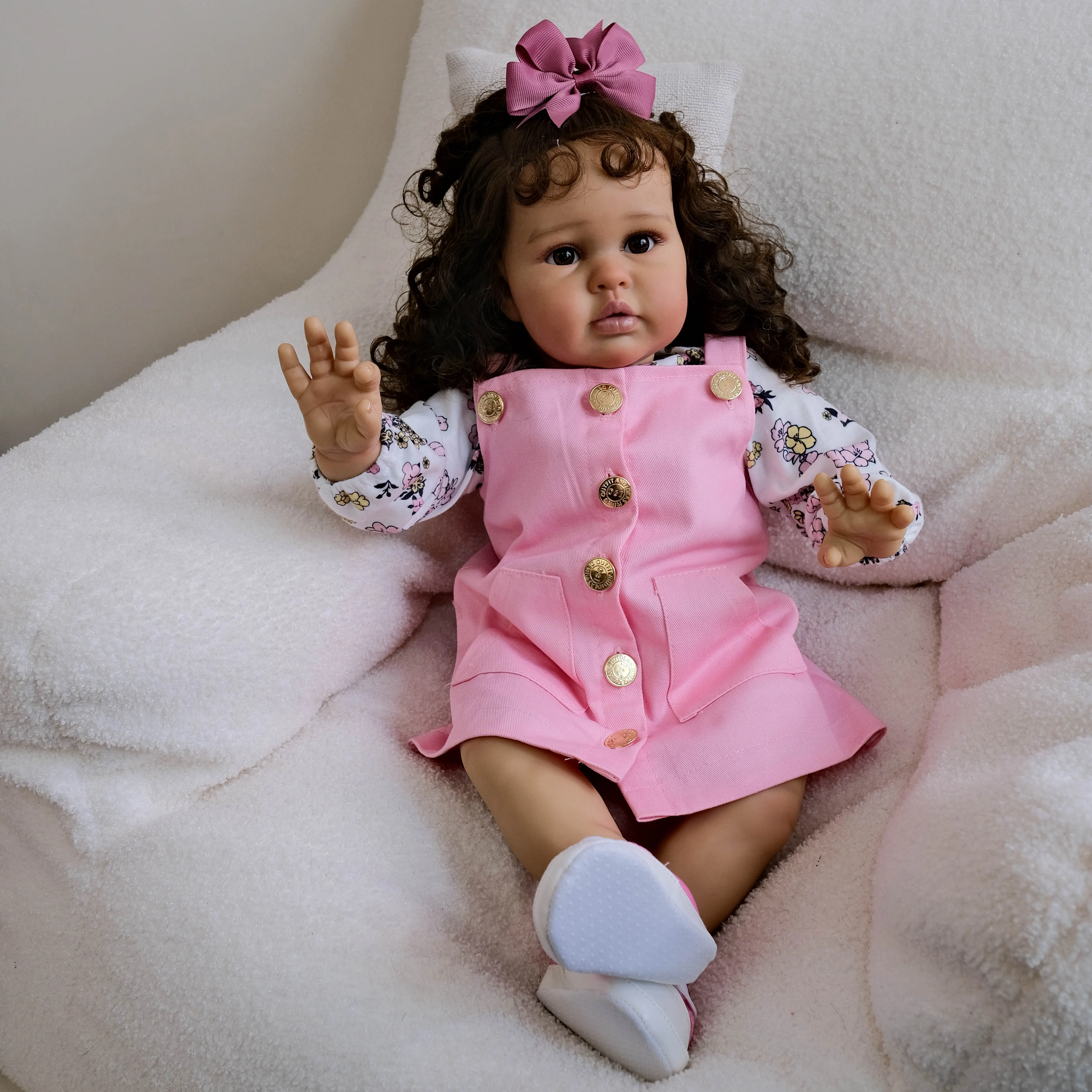 Reborn Lifelike Reborn Baby Dolls Black, 24inch Ellie Realistic Black Newborn Real Life Baby Dolls Soft Vinyl Baby Dolls with Clothes and Toy Gift for Kids Age 3+ christmas year birthday present girl Curly Hair Baby Girl Doll with Dress collector sale