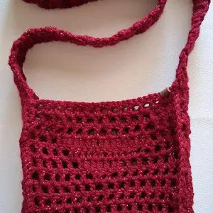 Sparkling Red Wine Crochet Purse