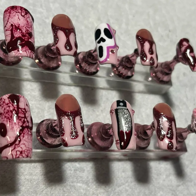 Handmade gel Halloween Scream Press On nails!