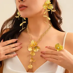 New Waterfall Fish Tail Pattern Long Tassel Earrings Fashion Inlaid Diamond Flower Personality Exaggerated Design Elegant Earrings