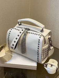 Classic, trendy and personalized chain handbags, nichedesign, heavy-duty rivets, fashionable and versatile shoulder bags, high-looking and elegant, commuting cross-body bags, casual and simple shopping bags. Purse Leather