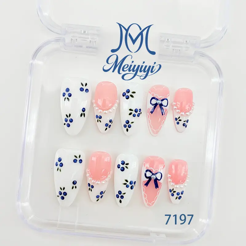 .DP.7197.Sweet and cute wearable nails