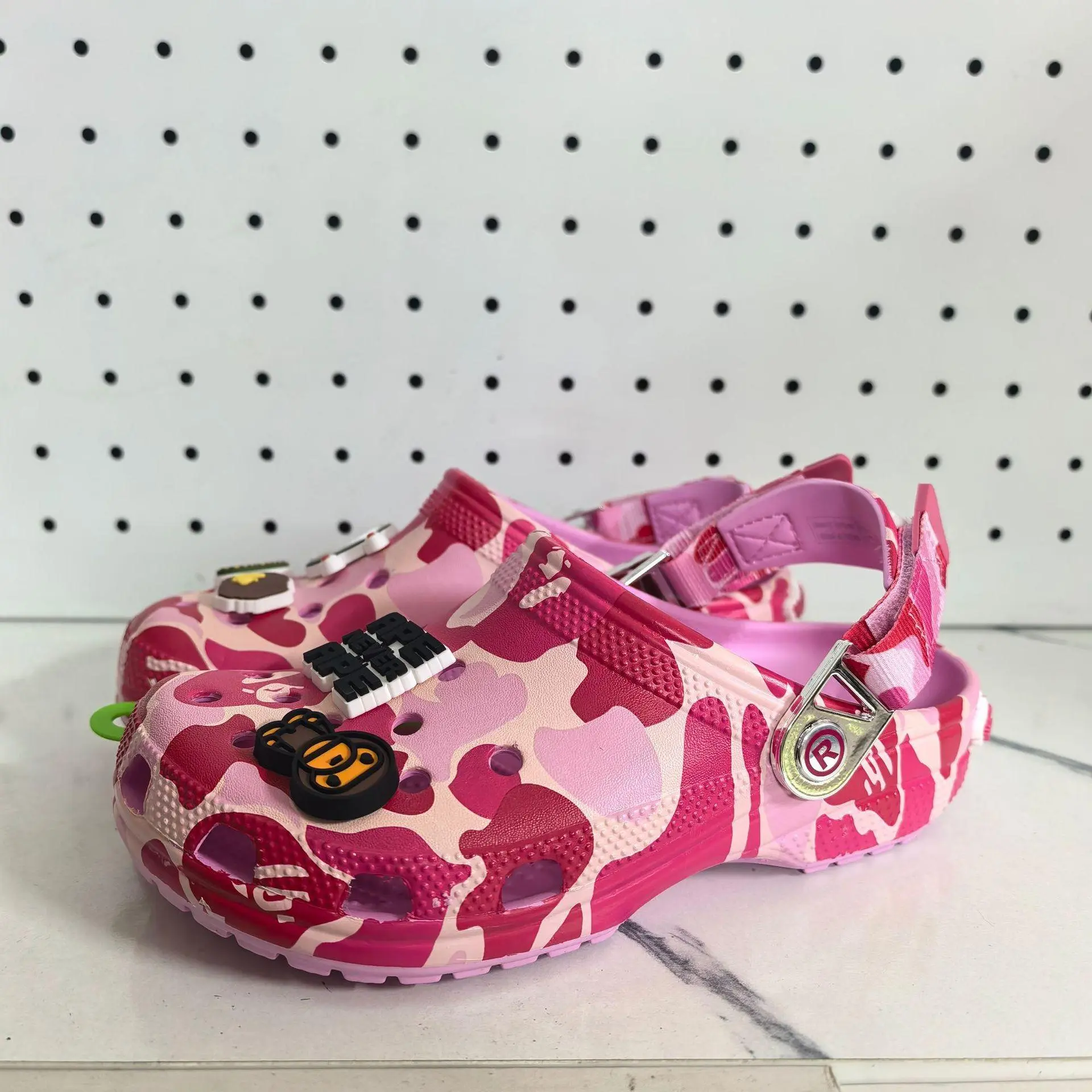 Trendy Pink Camo Slip-On Clogs – Unisex Street Style Mules with Soft EVA Foam, Adjustable Back Strap, and Breathable Vent Design