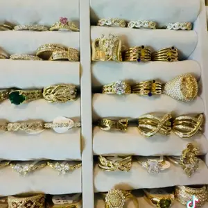 Anillo oro laminado(anillo a elejir durante la transmicion)